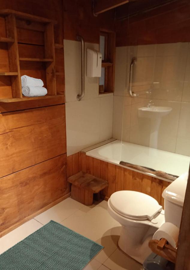 Cabanas Los Cantos Del Chucao 푸에르토바라스 외부 사진