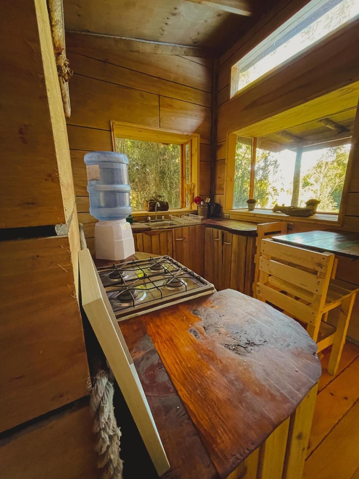 Cabanas Los Cantos Del Chucao 푸에르토바라스 외부 사진