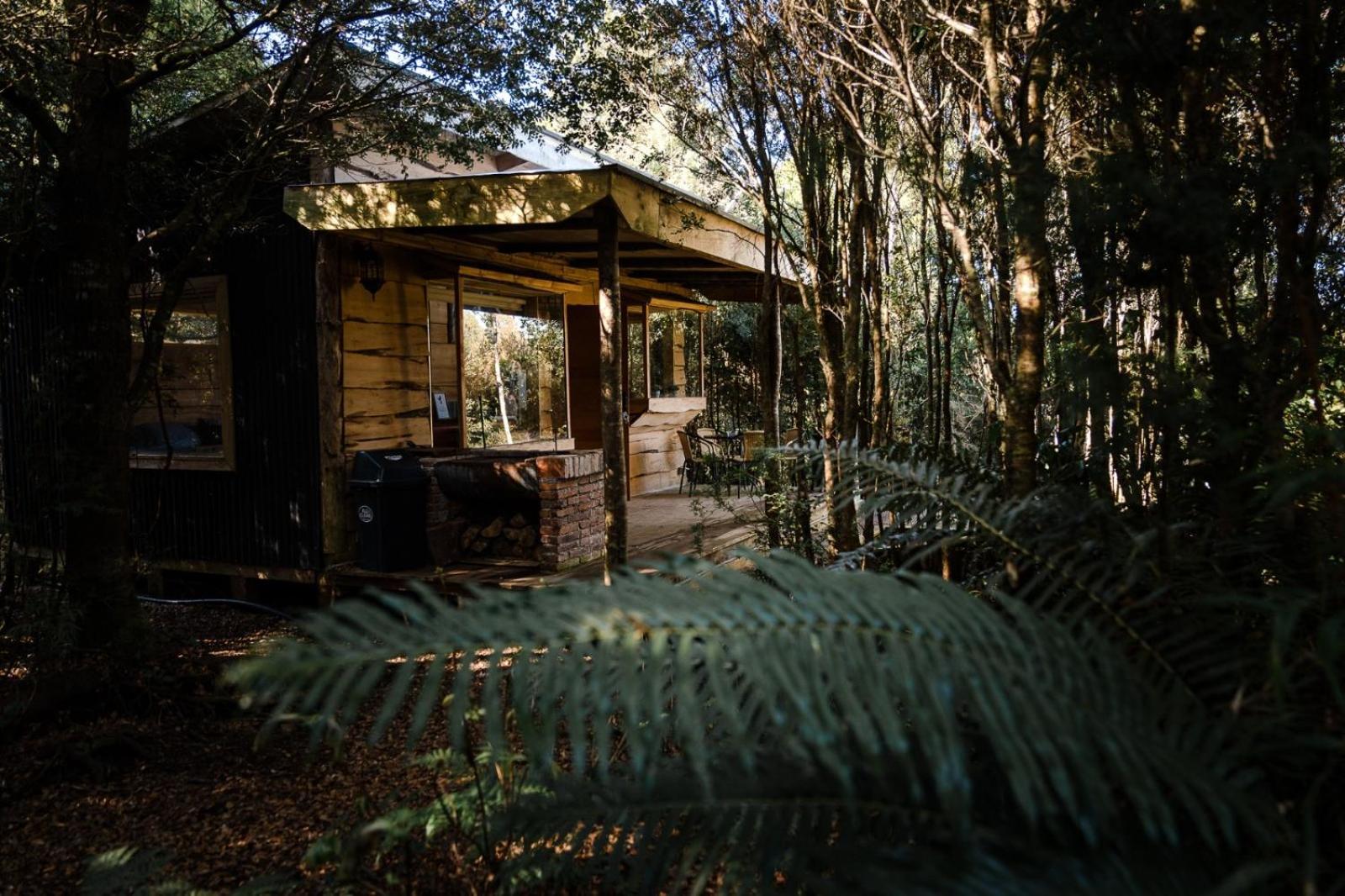 Cabanas Los Cantos Del Chucao 푸에르토바라스 외부 사진