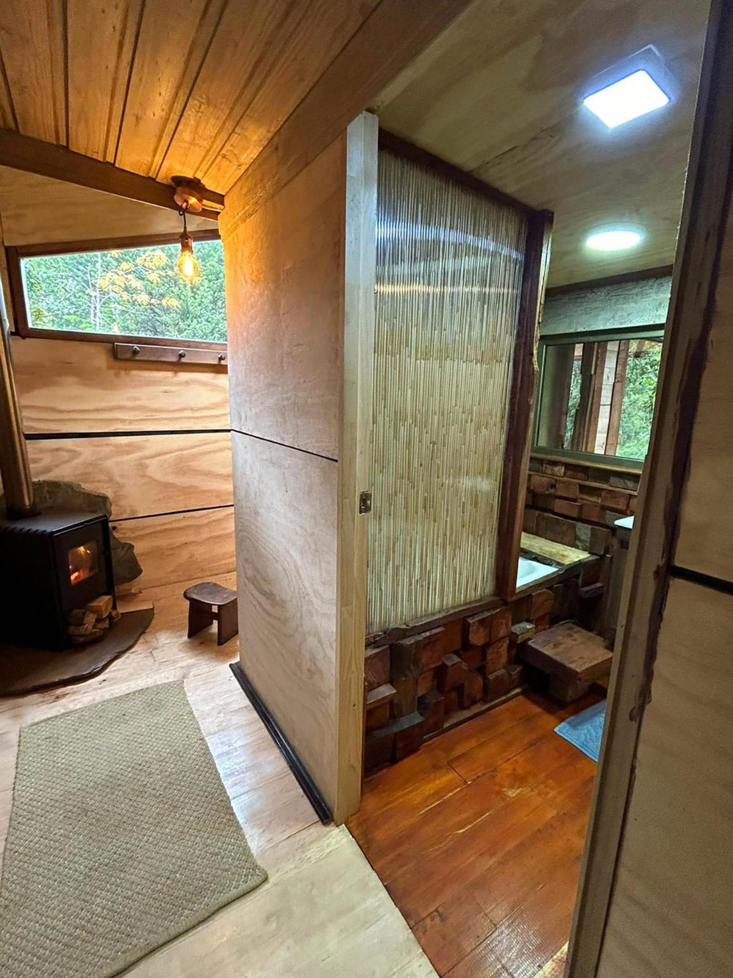 Cabanas Los Cantos Del Chucao 푸에르토바라스 외부 사진
