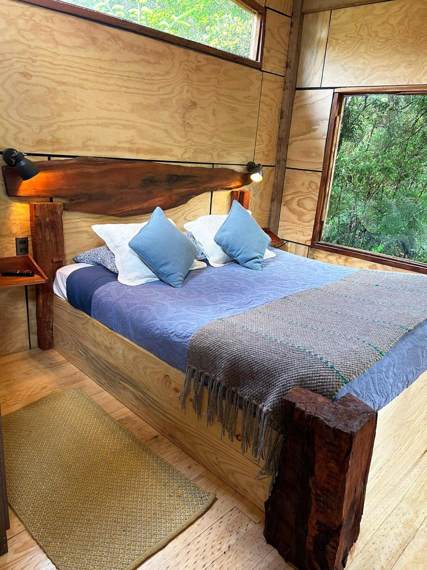 Cabanas Los Cantos Del Chucao 푸에르토바라스 외부 사진